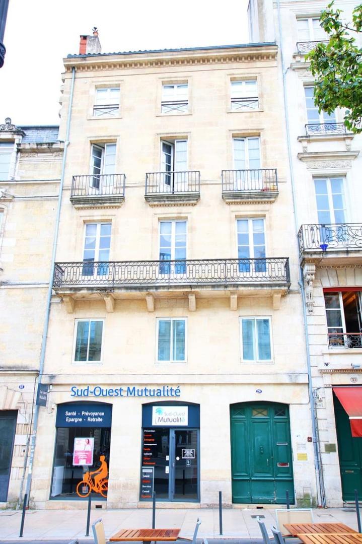 GuestReady - Comfy Attic Apartment near Grand Théâtre Bordeaux Esterno foto