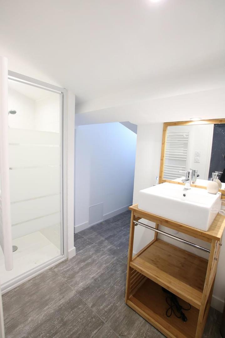 GuestReady - Comfy Attic Apartment near Grand Théâtre Bordeaux Esterno foto