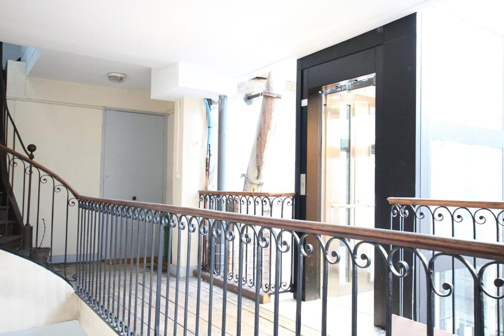 GuestReady - Comfy Attic Apartment near Grand Théâtre Bordeaux Esterno foto
