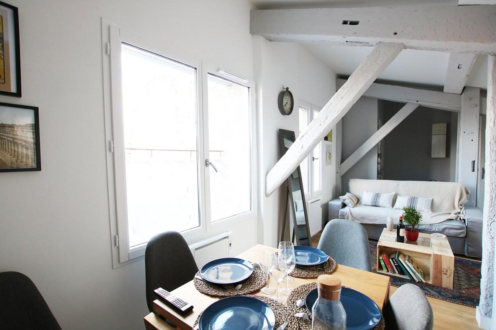 GuestReady - Comfy Attic Apartment near Grand Théâtre Bordeaux Esterno foto