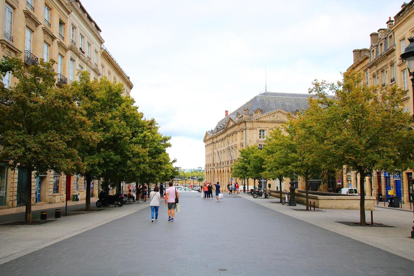GuestReady - Comfy Attic Apartment near Grand Théâtre Bordeaux Esterno foto
